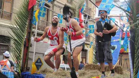 desfile portada pelayo web.jpg