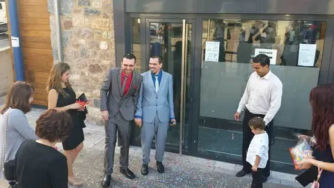 matrimonio-gay-cabrales.jpg