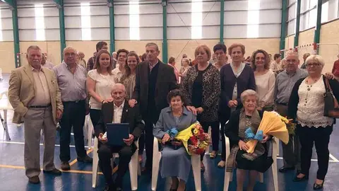 homenaje-mayores-amieva.jpg