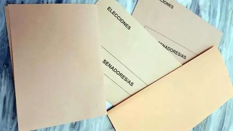 sobres-voto-senado.jpg