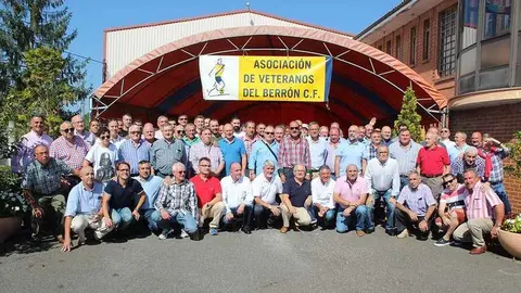 veteranos-el-berron-reunion.jpg