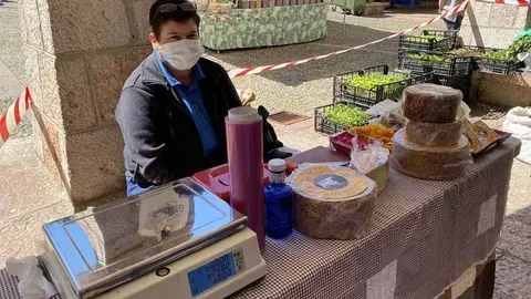 mercado-domingo-cangas-onis-covid-19