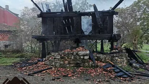 incendio-horreo-canu-cangas-onis-02