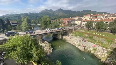 puente-romano-cangas-onis-noche-celta