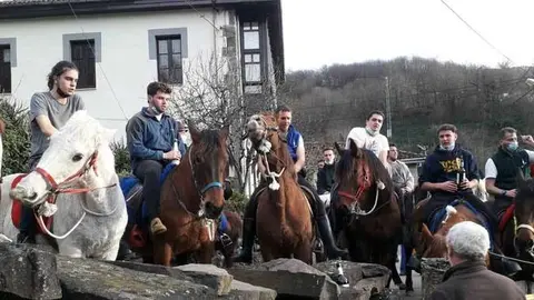 aguinaldo-san-juan-ponga-2022-04