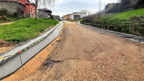 PLE aceras, cunetas y vivienda antiguas escuelas Mestas de Ardisana NP 13 ABRIL 2022 1