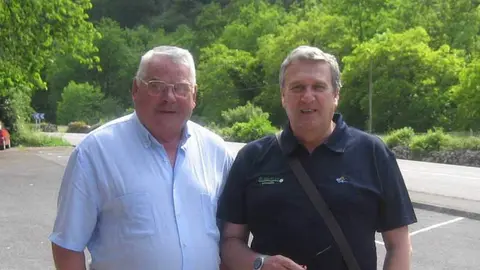 EMILIO Y CARLOS web.jpg