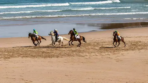 carrera-caballos-playa-ribadesella-2023-05