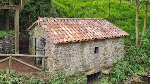 Imagen de la rehabilitaci&oacute;n del molino de Tazones.