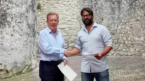 riestra-tomas-llanes