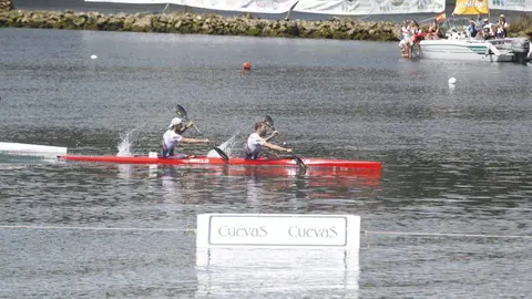 Candy (izquierda) y Urban (derecha) en el descenso del pasado 2022.