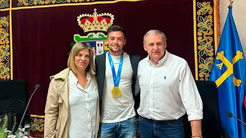 homenaje-pedro-vazquez-arriondas-02