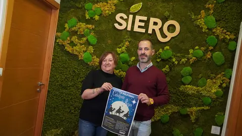 El alcalde de Siero, &Aacute;ngel Garc&iacute;a, y la concejala de Festejos, Ana Rosa Nosti,
