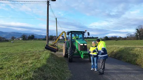 La concejala de obras, infraestructuras y servicios urbanos, Eva Mar&iacute;a P&eacute;rez, junto al jefe del &aacute;rea municipal de infraestructuras, Christian Merino,