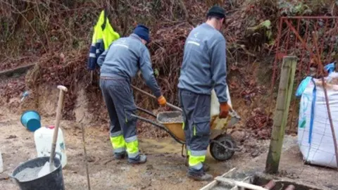 taller-empleo-penamellera-baja