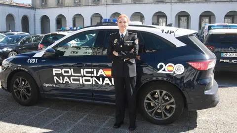 C&aacute;ndida Vicente, en el patio de la Comisar&iacute;a de Buenavista, en Oviedo