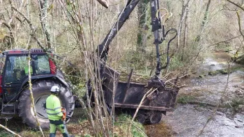 trabajos-arroyo-sardea-pilona