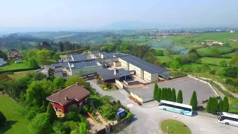 Colegio Pe&ntilde;amayor, situado en La Barganiza, Siero