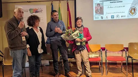 paloma-aroca-emburria-solidaria