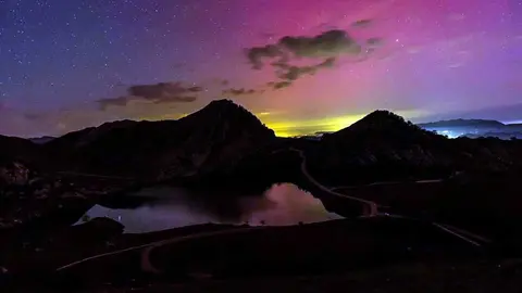 aurora-boreal-lagos-covadonga.