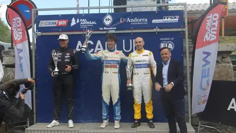 javi-villa-subida-arinsal