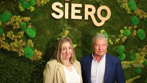 Los nuevos concejales: Sonia Lago y Raimundo D&iacute;az