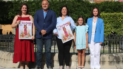 De izada a dcha, Luc&iacute;a Vallina, Jos&eacute; Ram&oacute;n D&iacute;az, Maria Luisa Fonseca, Jimena Blanco y Sara Garc&iacute;a
