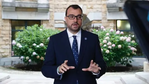 El presidente del Principado, Adri&aacute;n Barb&oacute;n