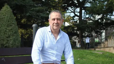 Alfredo Vallina, presidente  y actor del grupo de teatro Cuadro Art&iacute;stico Tercer Acto, de Llanera