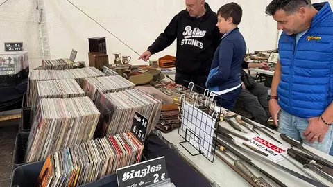 antiguedades-cangas-onis-octubre-2024-13