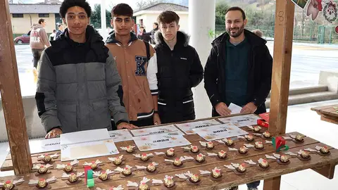 mercadillo-ies-rey-pelayo-010