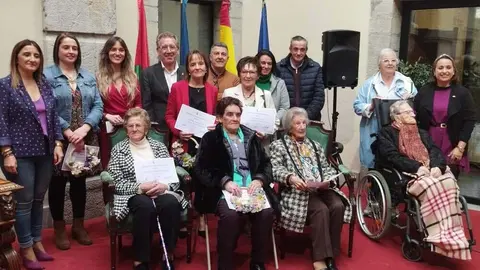 premio-mujer-concejo-llanes
