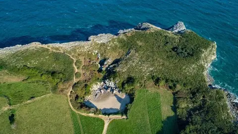 busqueda-varon-gulpiyuri-llanes