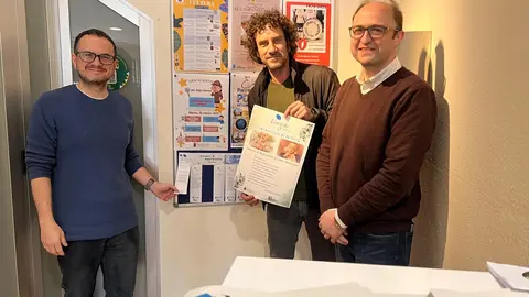 A la izda, H&eacute;ctor P&eacute;rez, Iv&aacute;n P&eacute;rez y Toni Solar