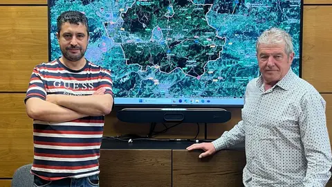 A la izda, Javier Rodr&iacute;guez junto a Raimundo D&iacute;az