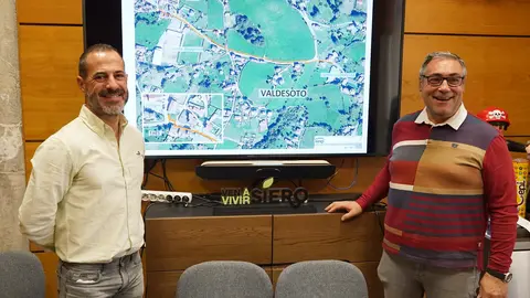 El alcalde de Siero junto al concejal Pergentino Mart&iacute;nez