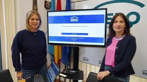 A la izda, Eva Iglesias y