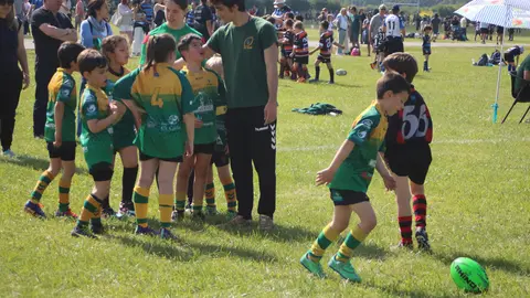 Uno de los partidos del Torneo disputado en La Morgal