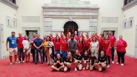 seleccion-femenina-voleibol-llanes-01