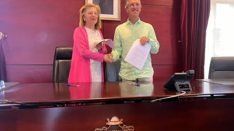 Amparo Antu&ntilde;a y Ascanio Gonz&aacute;lez desbloquean los presupuestos de Nore&ntilde;a