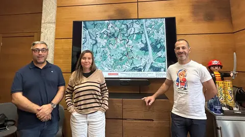 A la izda, Pergentino Mart&iacute;nez, Leire Gabilondo y &Aacute;ngel Garc&iacute;a