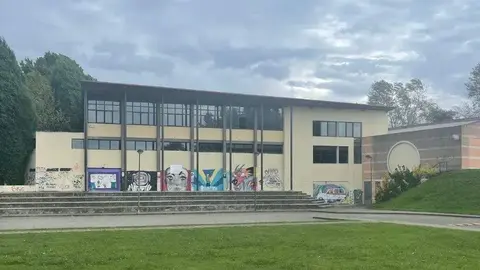 La obra de rehabilitaci&oacute;n del Centro C&iacute;vico de Llanera continuar&aacute; paralizada