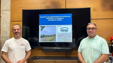 A la izda, el alcalde de Siero junto al concejal de Saneamiento, Pergentino Mart&iacute;nez