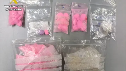 Droga intervenida por la Guardia Civil (2)