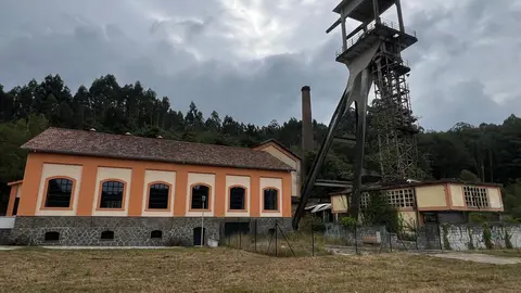 Uno de los edificios rehabilitados y vac&iacute;os proyectados para el centro de empresas