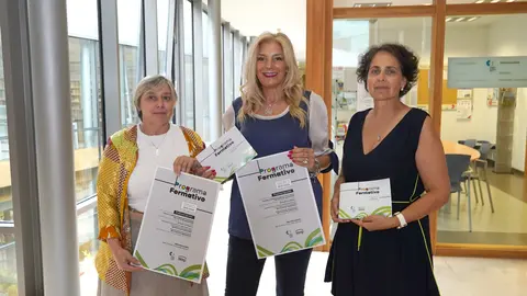 Aurora Cienfuegos, concejala de Educaci&oacute;n; Isabel Gonz&aacute;lez, directora de la F. Municipal de Cultura y Mercedes Rodr&iacute;guez, t&eacute;cnica en animaci&oacute;n sociocultural.