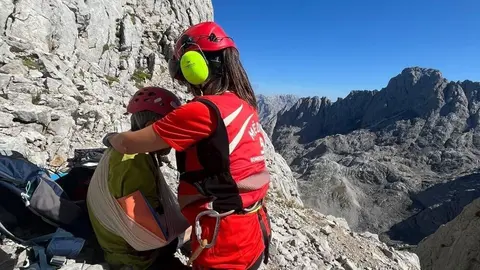 rescate-escalador-torre-santa-maria