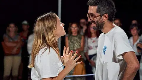 Momento de la obra Oveja perdida ven sobre mis hombros, de Cham&aacute;n Producciones