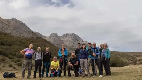 Imagen de algunos miembros de Llamaello en la &uacute;ltima salida realizada. Foto de Anselmo.