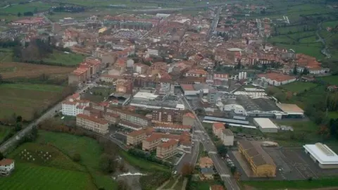 Vista a&eacute;rea de Villaviciosa.